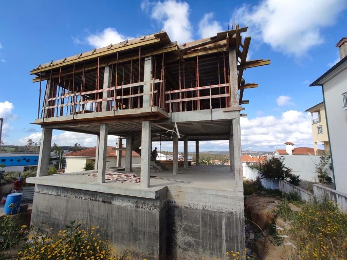 Moradia T4 para Venda em Leiria, Pousos, Barreira e Cortes Foto 13