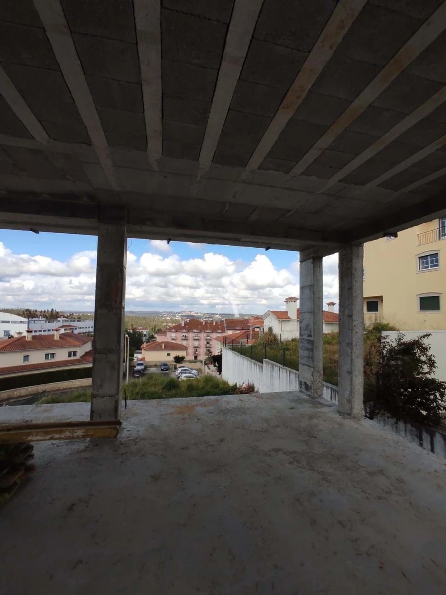 Moradia T4 para Venda em Leiria, Pousos, Barreira e Cortes Foto 10