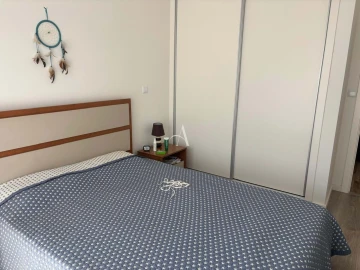 Apartamento T4 para Venda em Santa Maria, São Pedro e Sobral da Lagoa