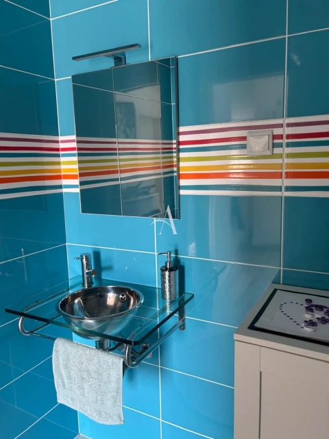 Apartamento T4 para Venda em Santa Maria, São Pedro e Sobral da Lagoa