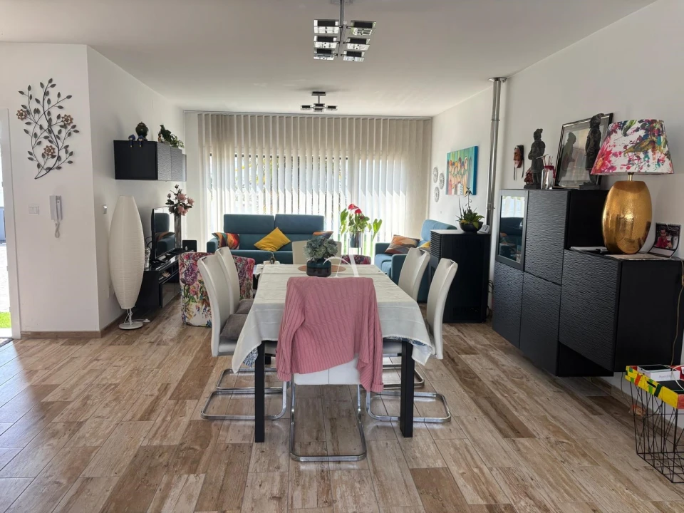 Apartamento T4 para Venda em Santa Maria, São Pedro e Sobral da Lagoa Foto 12