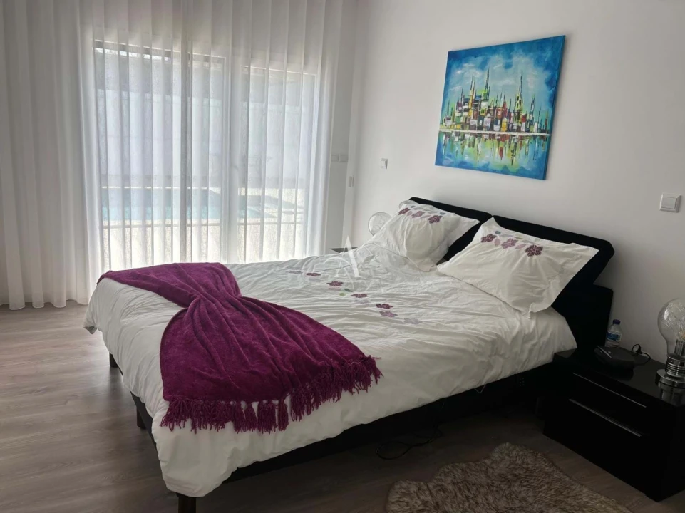 Apartamento T4 para Venda em Santa Maria, São Pedro e Sobral da Lagoa Foto 19