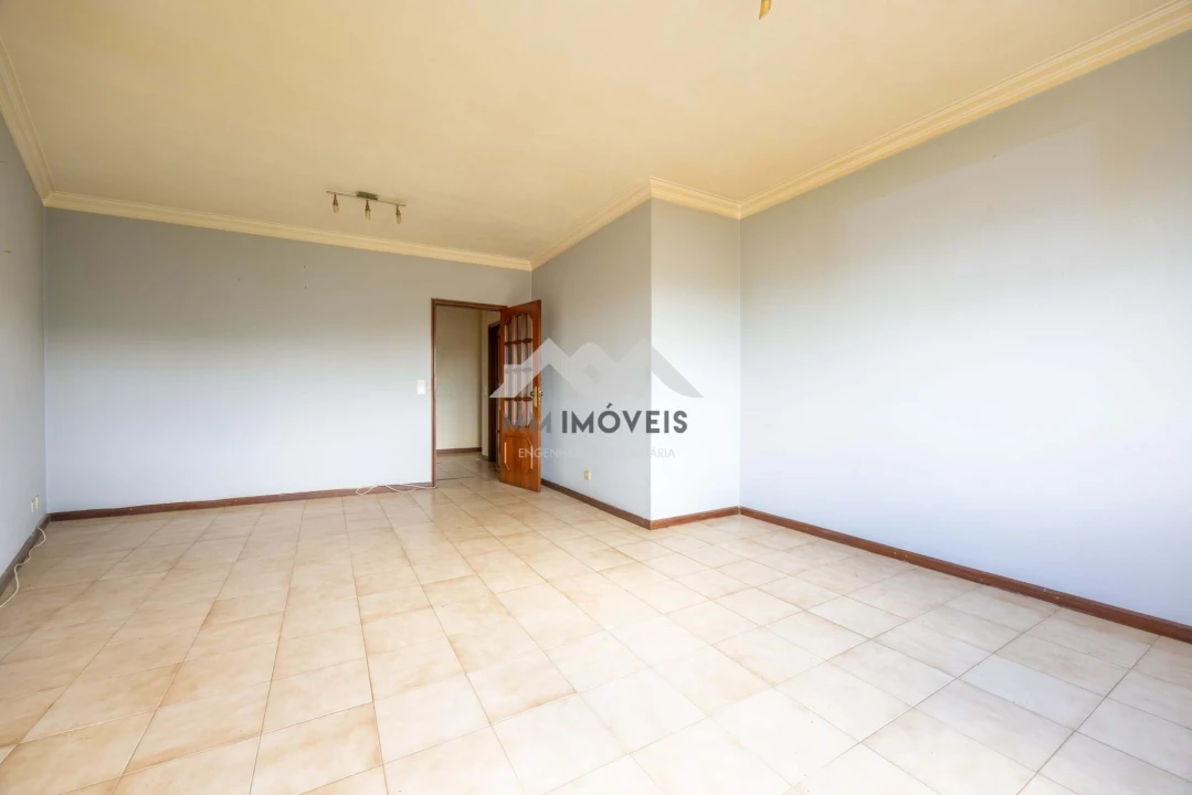 Apartamento T2 para Venda em Fânzeres e São Pedro da Cova Foto 2