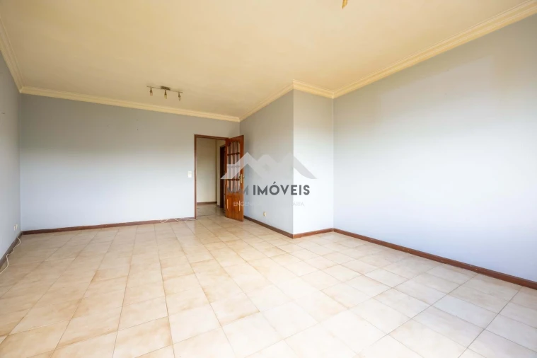 Apartamento T2 para Venda em Fânzeres e São Pedro da Cova Foto 2