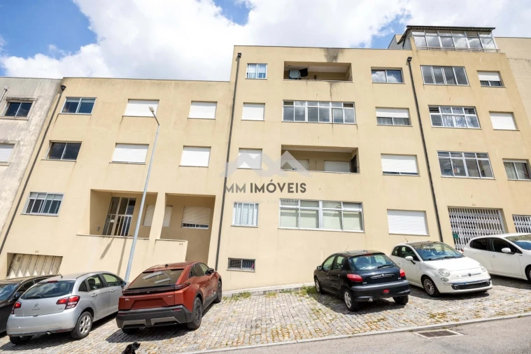 Apartamento T2 para Venda em Fânzeres e São Pedro da Cova Foto 7
