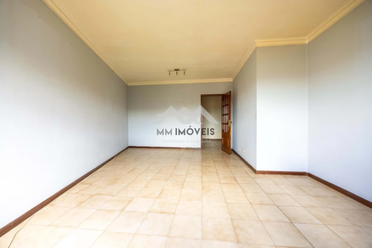 Apartamento T2 para Venda em Fânzeres e São Pedro da Cova Foto 9
