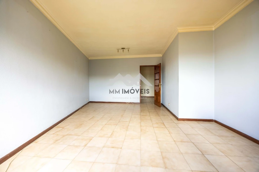 Apartamento T2 para Venda em Fânzeres e São Pedro da Cova Foto 9