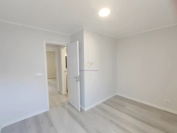 Apartamento T3 para Venda em Laranjeiro e Feijó
