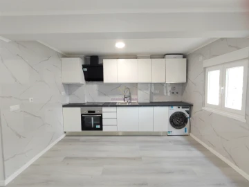 Apartamento T3 para Venda em Laranjeiro e Feijó