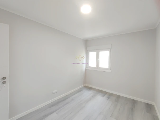 Apartamento T3 para Venda em Laranjeiro e Feijó Foto 5
