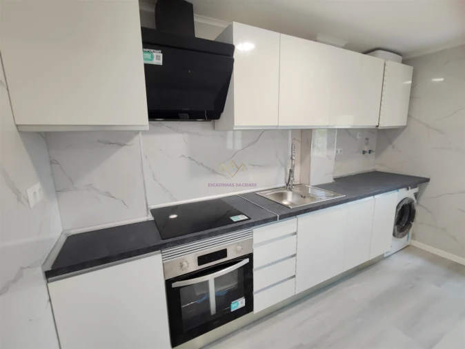 Apartamento T3 para Venda em Laranjeiro e Feijó Foto 13