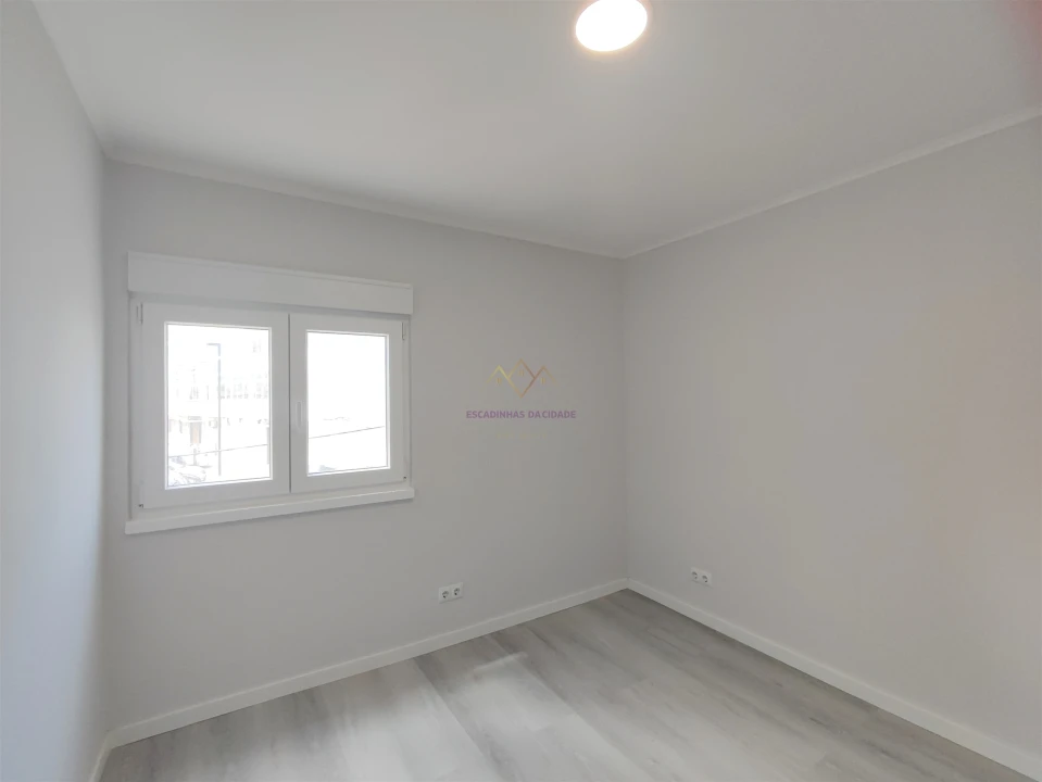 Apartamento T3 para Venda em Laranjeiro e Feijó Foto 20