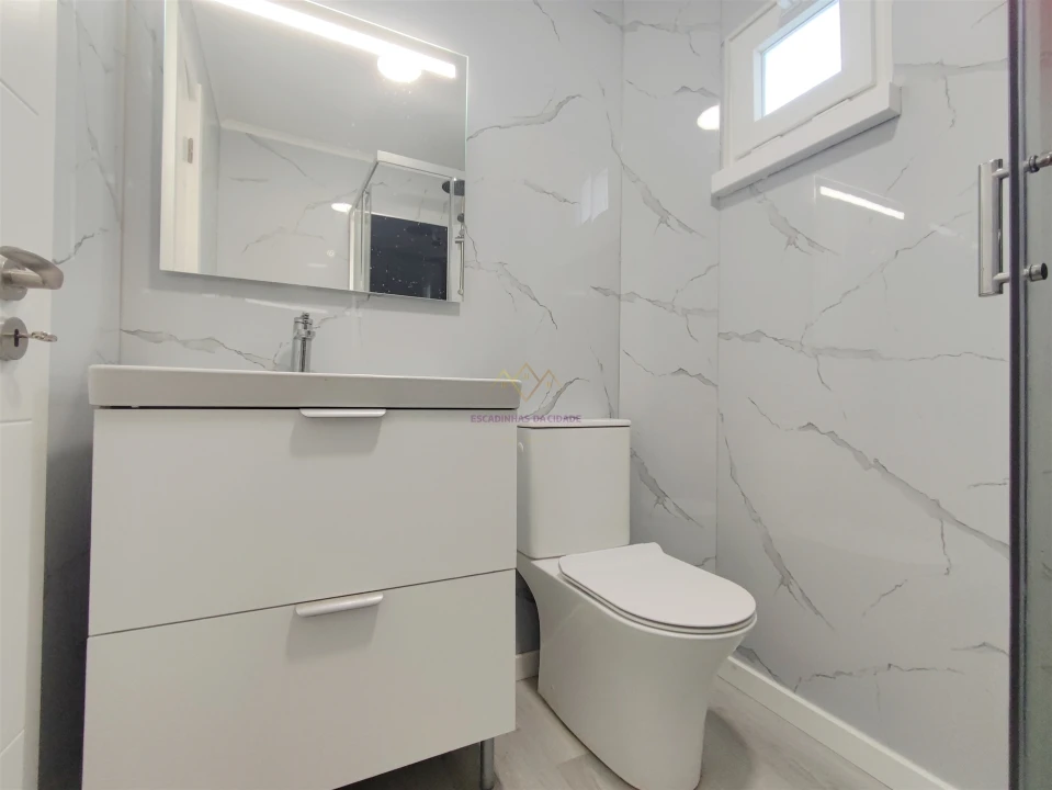 Apartamento T3 para Venda em Laranjeiro e Feijó Foto 7