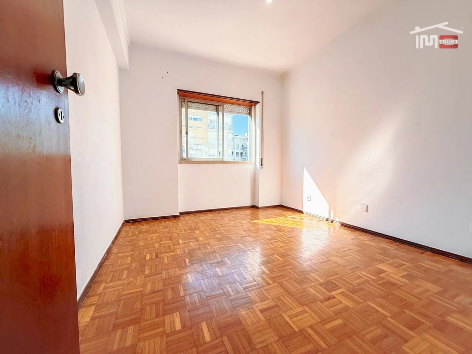 Apartamento T3 para Venda em Rio Maior Foto 12