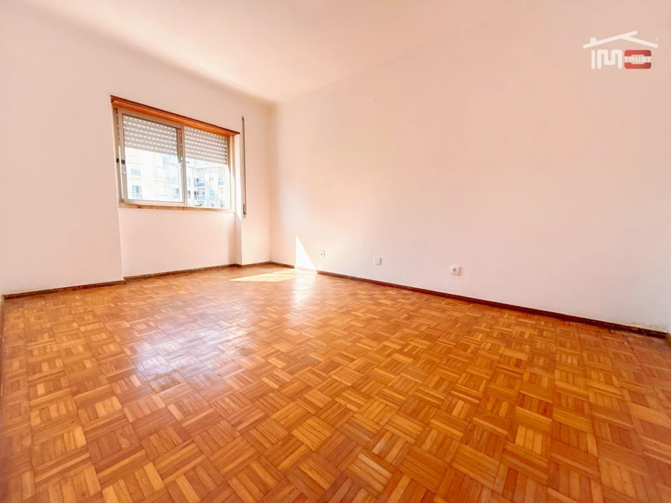 Apartamento T3 para Venda em Rio Maior Foto 14