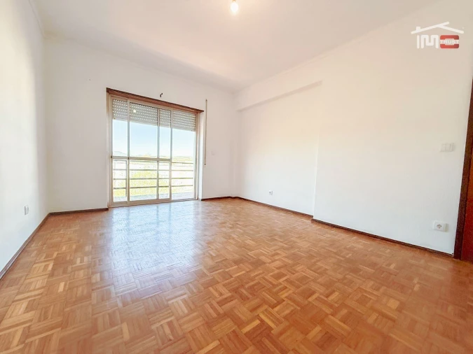 Apartamento T3 para Venda em Rio Maior Foto 2