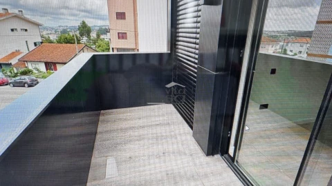 Apartamento T4 para Venda em Gondomar (São Cosme), Valbom e Jovim