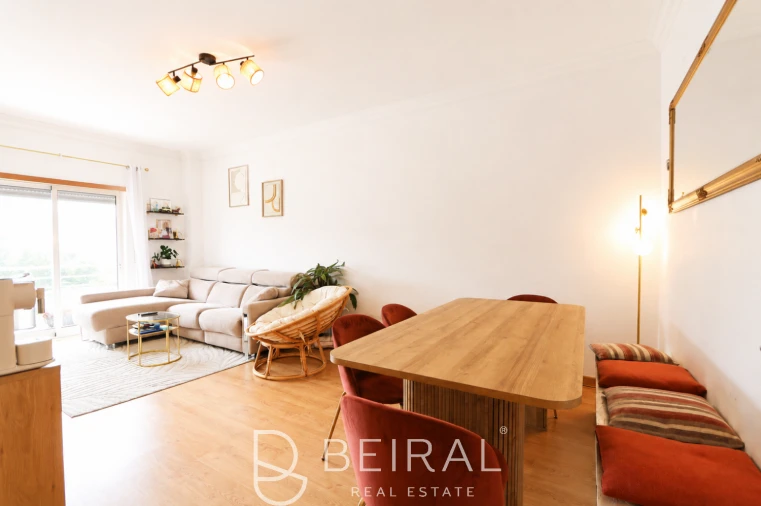 Apartamento T2 para Venda em Pontinha e Famões Foto 7
