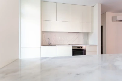 Apartamento T2 para Venda em Campolide