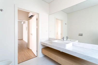 Apartamento T2 para Venda em Campolide