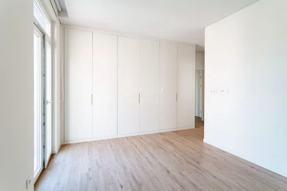 Apartamento T2 para Venda em Campolide