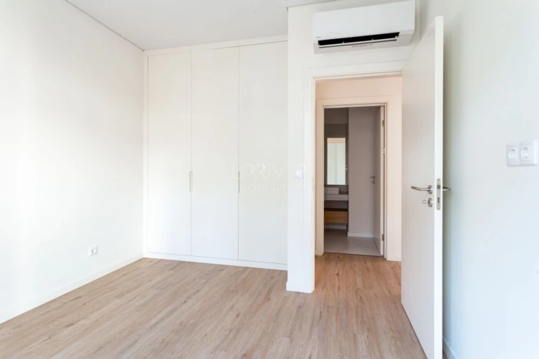 Apartamento T2 para Venda em Campolide Foto 21