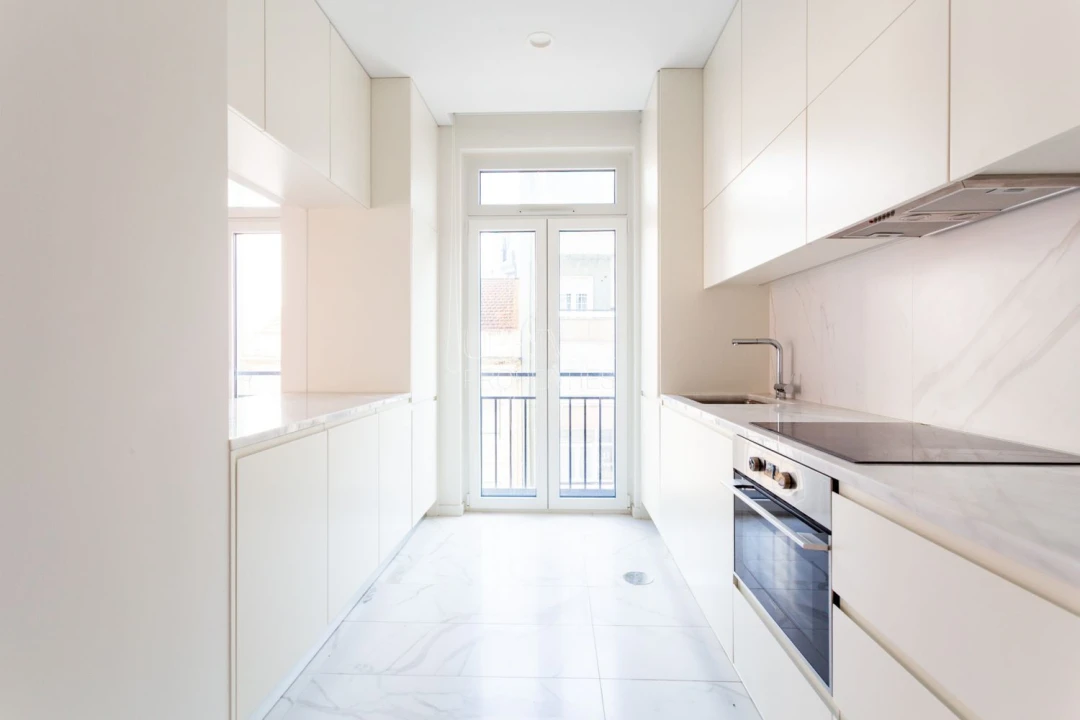 Apartamento T2 para Venda em Campolide Foto 12