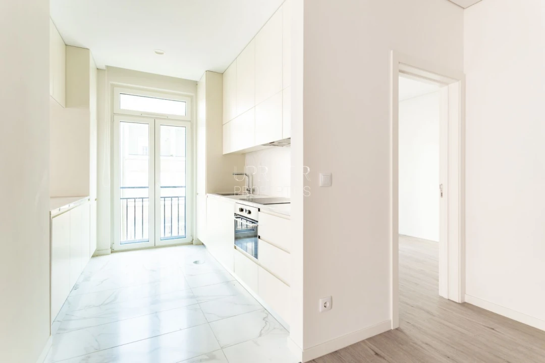 Apartamento T2 para Venda em Campolide Foto 11