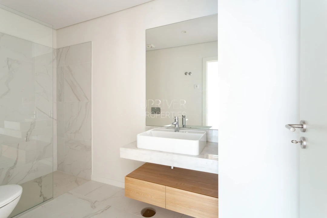 Apartamento T2 para Venda em Campolide Foto 17