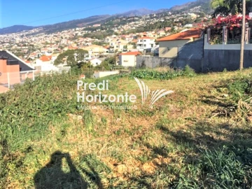 Terreno para Venda em Funchal (Santa Maria Maior)