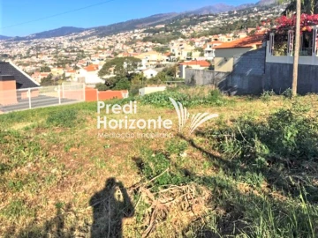 Terreno para Venda em Funchal (Santa Maria Maior)
