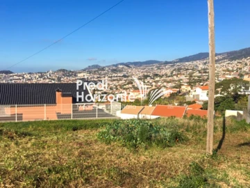 Terreno para Venda em Funchal (Santa Maria Maior)