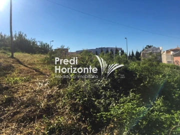 Terreno para Venda em Funchal (Santa Maria Maior)