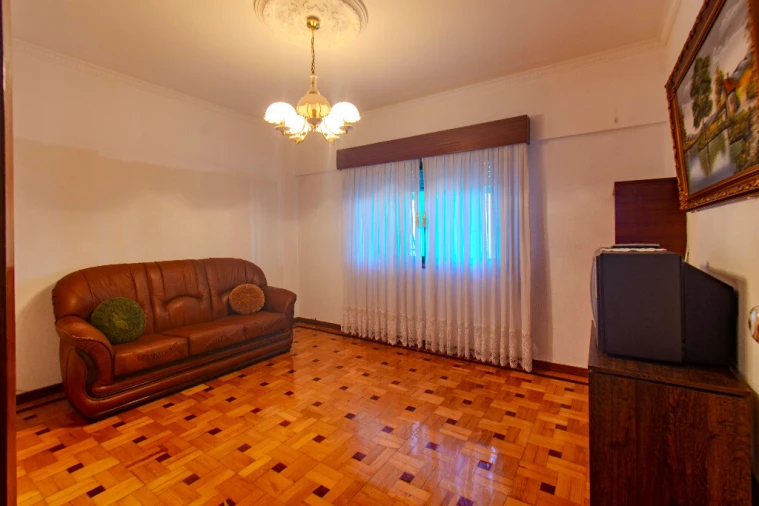 Apartamento T2 para Venda em Ermesinde Foto 3