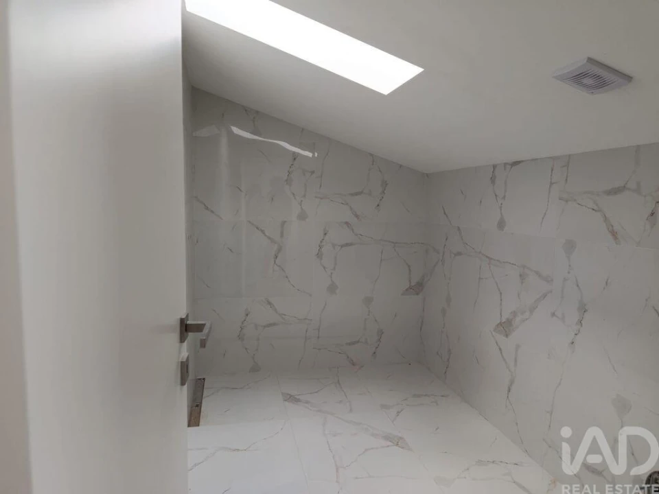 Apartamento para Venda em Ramalde Foto 12