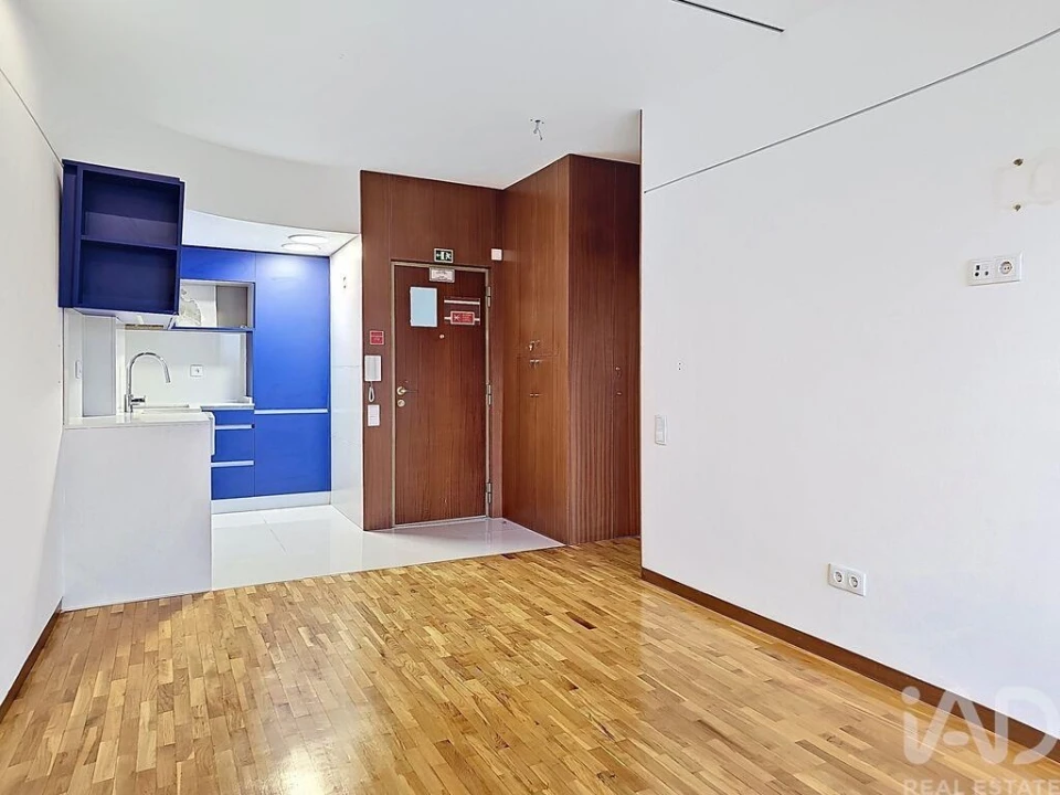 Apartamento T1 para Venda em Cedofeita, Santo Ildefonso, Sé, Miragaia, São Nicolau e Vitória Foto 3