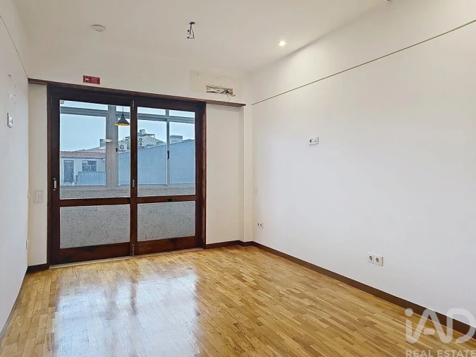 Apartamento T1 para Venda em Cedofeita, Santo Ildefonso, Sé, Miragaia, São Nicolau e Vitória Foto 15