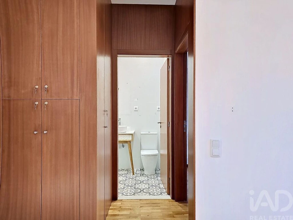 Apartamento T1 para Venda em Cedofeita, Santo Ildefonso, Sé, Miragaia, São Nicolau e Vitória Foto 9