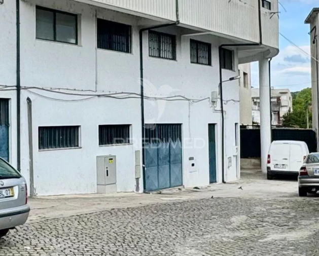Armazém para Venda em Caldelas Foto 7