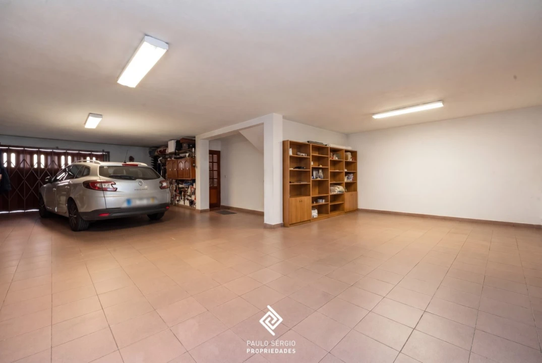 Moradia T5 para Venda em Gondomar (São Cosme), Valbom e Jovim Foto 5