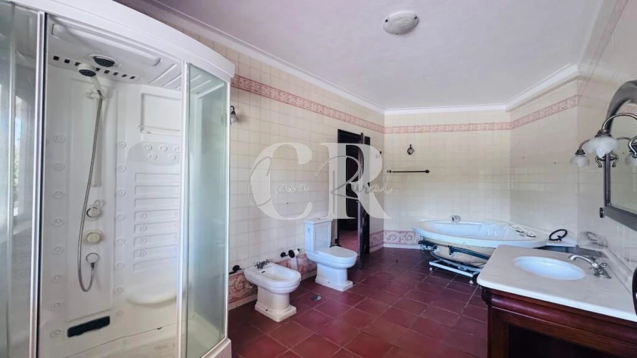 Moradia T4 para Venda em Meirinhas Foto 32
