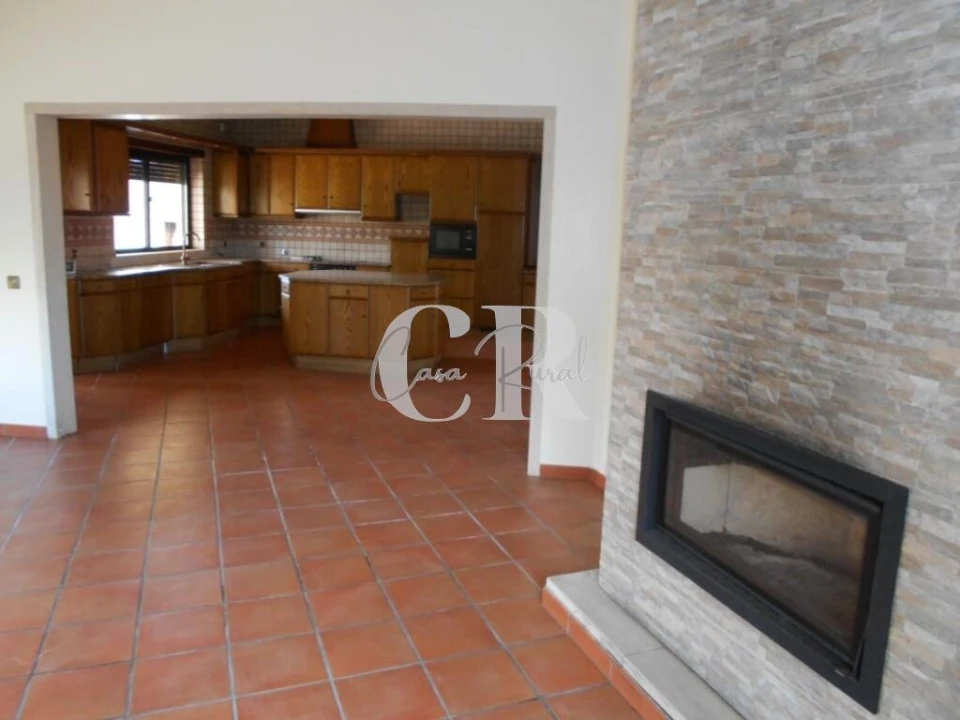 Moradia T4 para Venda em Meirinhas Foto 49