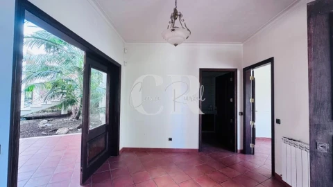 Moradia T4 para Venda em Meirinhas