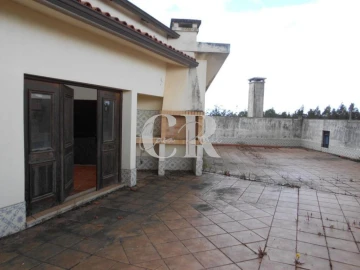 Moradia T4 para Venda em Meirinhas