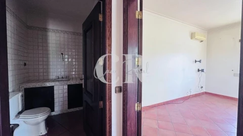 Moradia T4 para Venda em Meirinhas