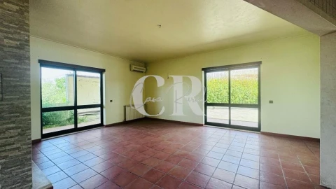 Moradia T4 para Venda em Meirinhas