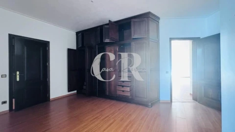 Moradia T4 para Venda em Meirinhas