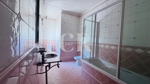 Moradia T4 para Venda em Meirinhas
