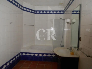 Moradia T4 para Venda em Meirinhas