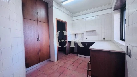 Moradia T4 para Venda em Meirinhas